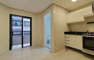 Imagem: O apartamento possui 1 Dormitório, 1 Banheiro, 1 Vaga na garagem