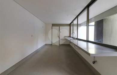 Imagem 6: Alto de Pinheiros. 441m² de Área, 4 Vagas na garageme4 Dormitórios