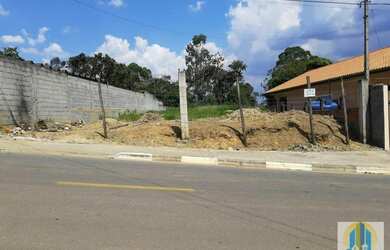 Imagem: O terreno possui 489m² de Área e está localizado em Chácara