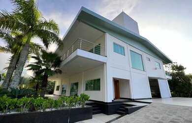 Imagem 2: Casa na beira do rio, raridade