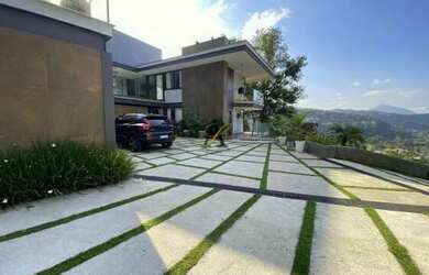 Imagem 3: Casa Alto Padrão. Churrasqueira, Varanda, Vista para o mareGuarda roupa