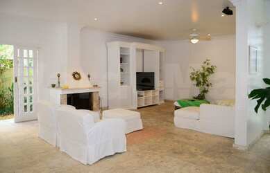 Imagem 11: Casa A VENDA no Jardim Acapulco , GUARUJÁ - frente praça