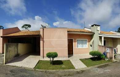 Imagem: A casa em condomínio possui 3 Dormitórios, 1 Banheiro, 1 Vaga