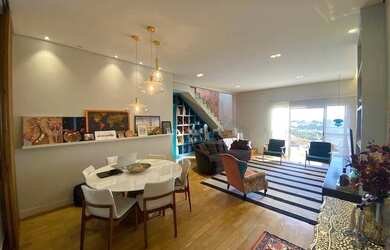 Imagem: O apartamento possui 3 Dormitórios, 5 Banheiros, 2 Vagas na