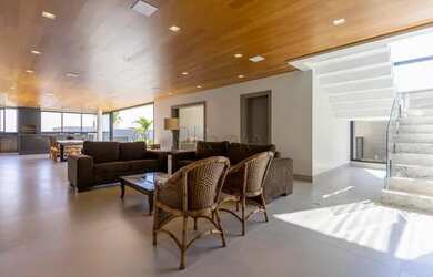 Imagem 2: Casa à venda no Alphaville Dom Pedro 2 - Campinas/SP