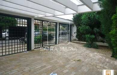 Imagem: O depósito possui 3 Vagas na garagem, 341m² de Área e está