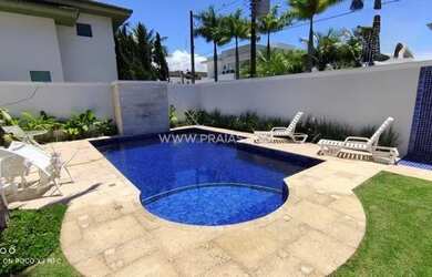 Imagem: A casa em condomínio possui 4 Dormitórios, 5 Banheiros, 4