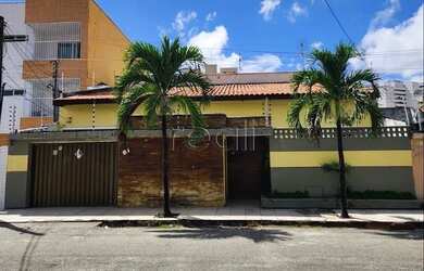 Imagem: A casa possui 5 Dormitórios, 5 Banheiros, 5 Vagas na garagem