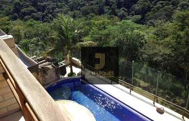 Imagem: A casa em condomínio possui 5 Dormitórios, 5 Banheiros, 5