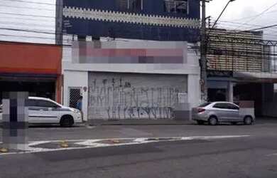 Imagem: O depósito possui 900-0m² de Área e está localizado em Centro