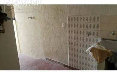 Imagem: A casa possui 1 Dormitório, 1 Banheiro, 3 Vagas na garagem