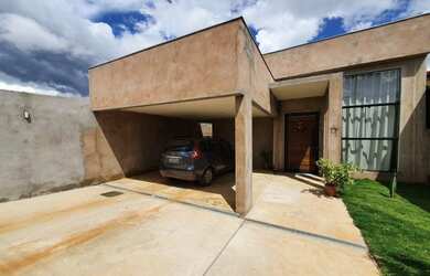 Imagem: A casa em condomínio possui 3 Dormitórios, 4 Banheiros, 4