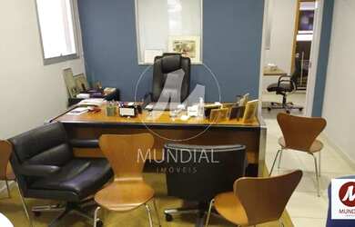 Imagem: O depósito possui 1 Vaga na garagem, 53m² de Área e está