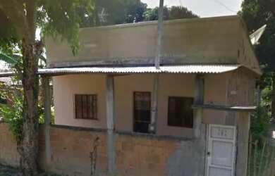 Imagem: A casa possui 2 Dormitórios, 1 Banheiro, 1 Vaga na garagem