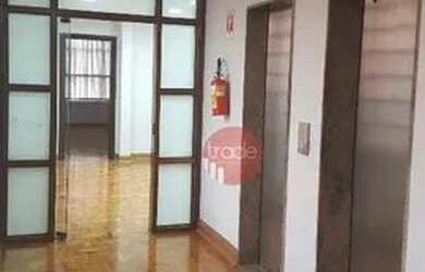 Imagem: O depósito possui 140m² de Área e está localizado em Centro