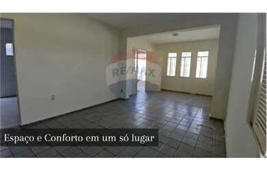 Imagem: A casa possui 4 Dormitórios, 3 Banheiros e 150m² de Área