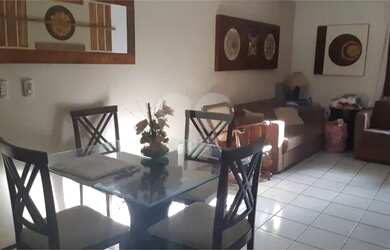 Imagem: A casa possui 2 Dormitórios, 3 Banheiros, 2 Vagas na garagem