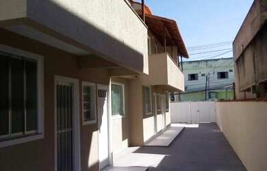 Imagem: A casa possui 2 Dormitórios, 1 Banheiro, 1 Vaga na garagem