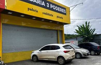 Imagem 1: Galpão/Depósito/Armazém para venda tem 300 metros quadrados