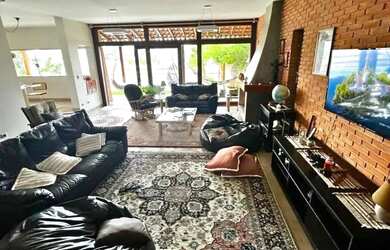 Imagem 3: Casa Para Locacao de 304m² Com 03 Dormitorios Sendo 1 Suite e 5 Vagas...