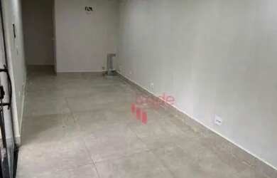 Imagem: O depósito possui 2 Vagas na garagem, 20m² de Área e está