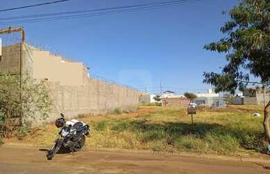 Imagem 2: Terreno à venda no bairro Portal do Vale