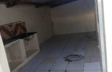 Imagem 7: 2 casas por 210 mil. Varanda, Área de serviço, 194m² de Áreae2 Vagas...