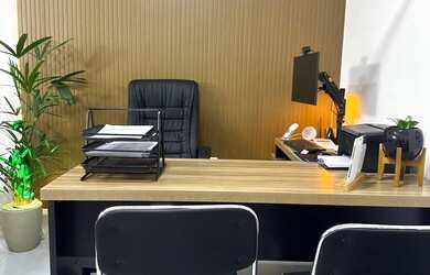 Imagem: O depósito possui 4 Vagas na garagem e 100m² de Área e está