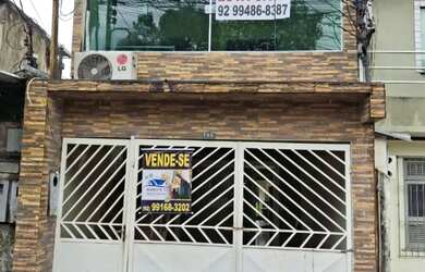 Imagem: A casa possui 5 Dormitórios, 5 Banheiros, 1 Vaga na garagem