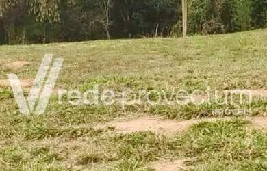 Imagem: O terreno possui 674m² de Área e está localizado em Bairro