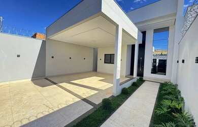 Imagem 1: Casa à venda em Planalto, com 160m², 3 quartos e 2 vaga(s