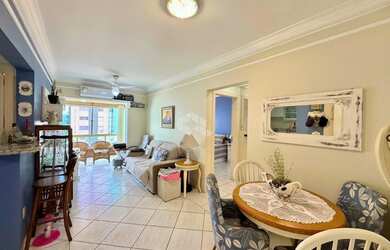 Imagem 2: Apartamento 1 dormitório, sacada, de frente, churrasqueira, box, no Bairro...