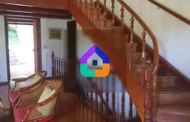 Imagem 6: Casa com 6 quartos em Laranjeiras