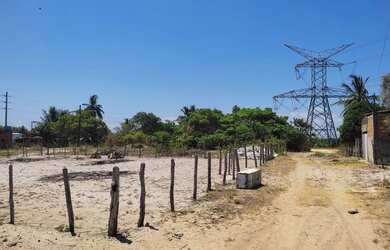 Imagem: O terreno possui 700m² de Área e está localizado em Barra