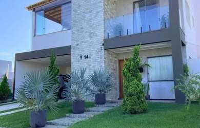 Imagem: A casa em condomínio possui 4 Dormitórios, 2 Banheiros, 4