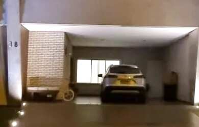 Imagem: A casa em condomínio possui 3 Dormitórios, 5 Banheiros, 4