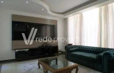 Imagem: A casa possui 4 Dormitórios, 4 Banheiros, 4 Vagas na garagem