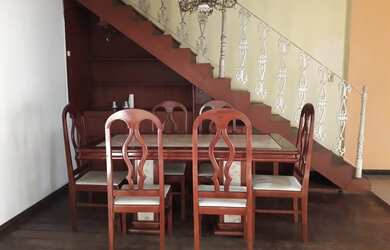 Imagem: A casa em condomínio possui 3 Dormitórios, 3 Banheiros, 2