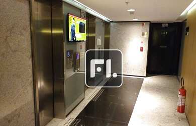 Imagem 1: Conjunto, 121 m² - venda por R$ 2.118.000,00 ou aluguel por R$ 7.500,00/mês - Brooklin - S