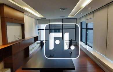 Imagem: O depósito possui 5 Vagas na garagem, 324m² de Área e está