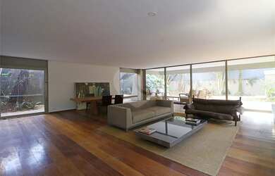 Imagem 1: Alto de Pinheiros. 441m² de Área, 4 Vagas na garageme4 Dormitórios