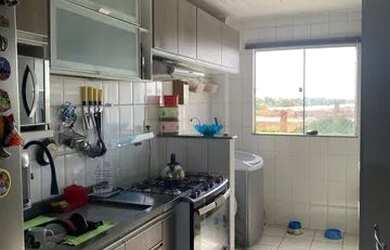 Imagem: O apartamento possui 3 Dormitórios, 1 Banheiro, 2 Vagas na