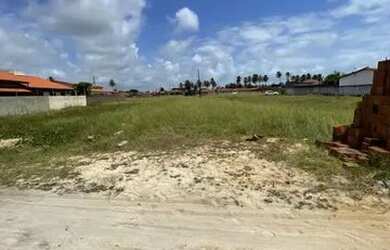 Imagem: O terreno possui 360m² de Área e está localizado em Ernesto