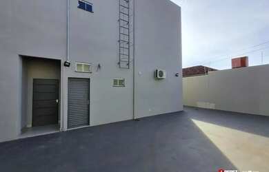 Imagem: O apartamento possui 5 Banheiros, 350m² de Área, Imóvel novo