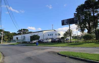 Imagem: O depósito possui 5 Vagas na garagem, 2.318m² de Área e