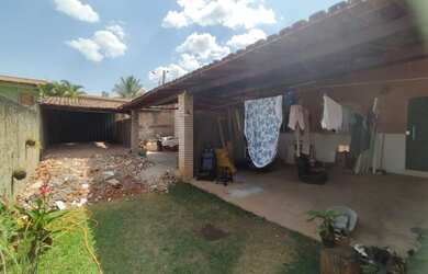 Imagem: A casa em condomínio possui 2 Dormitórios, 2 Banheiros, 1