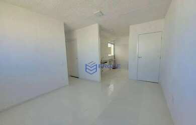 Imagem: O apartamento possui 2 Dormitórios, 1 Banheiro, 1 Vaga na garagem