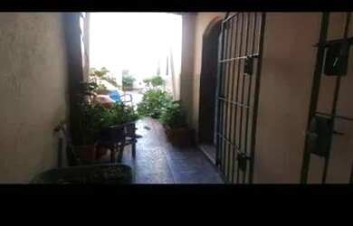 Imagem 7: Sobrado para venda possui 115 metros quadrados com 3 quartos em Centro...