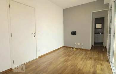 Imagem: O apartamento possui 1 Dormitório, 1 Banheiro, 1 Vaga na garagem