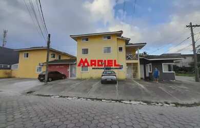 Imagem: A casa em condomínio possui 2 Dormitórios, 1 Banheiro, 2 Vagas